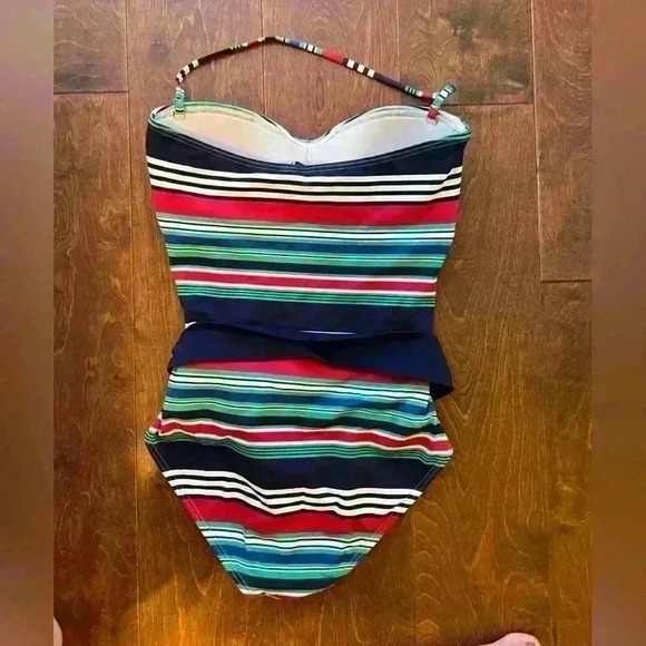 Quality Made Tommy Bahama Swimsuit size 10 - Picture 2 of 3